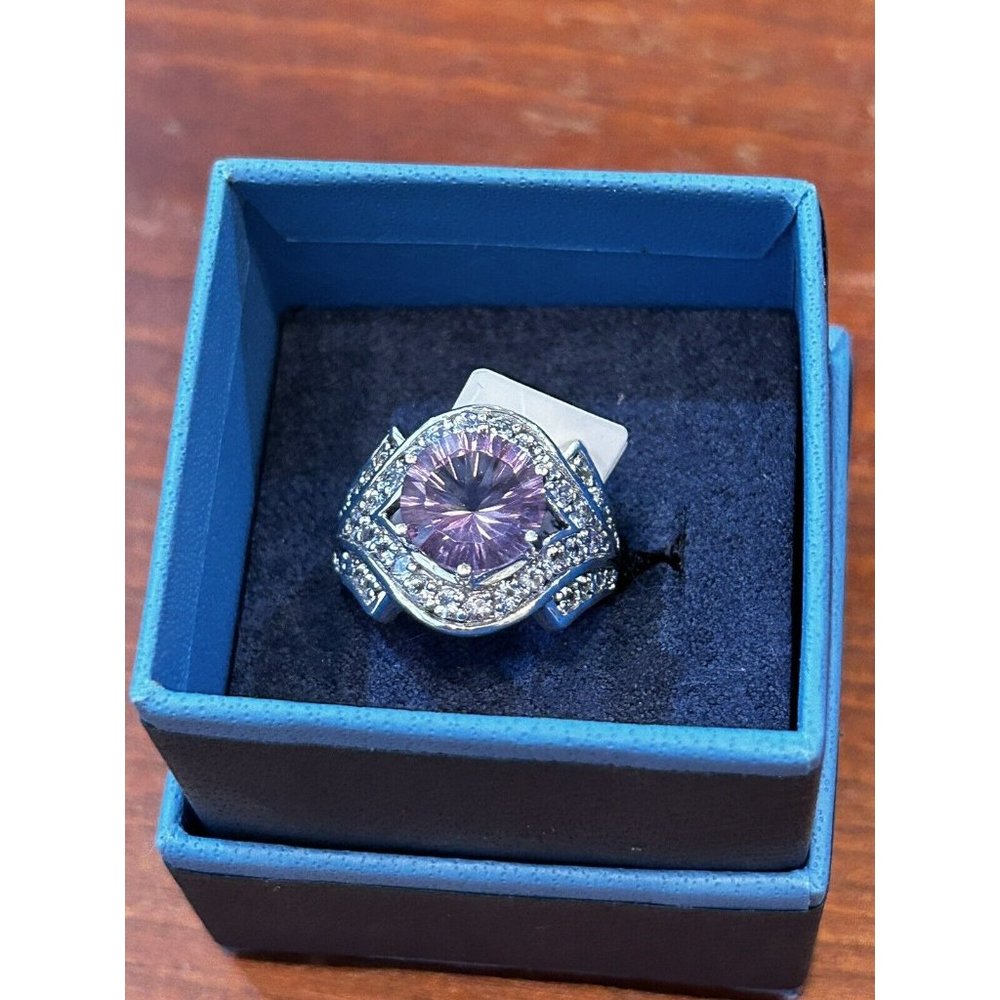 Sterling Silver .925 Light Purple Center Gemstone Cluster Stone Accent Ring Sz 8